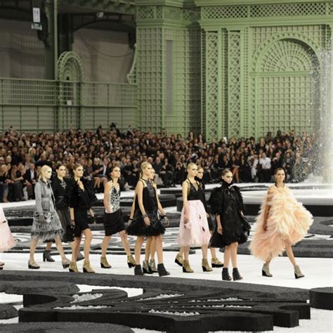 Chanel spring 2011 soundtrack